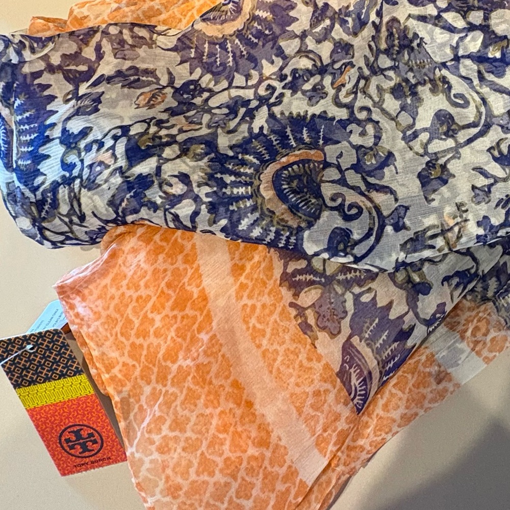 Tory Burch Silk Scarf in Ocean Mist. NWT - Picture 7 of 11